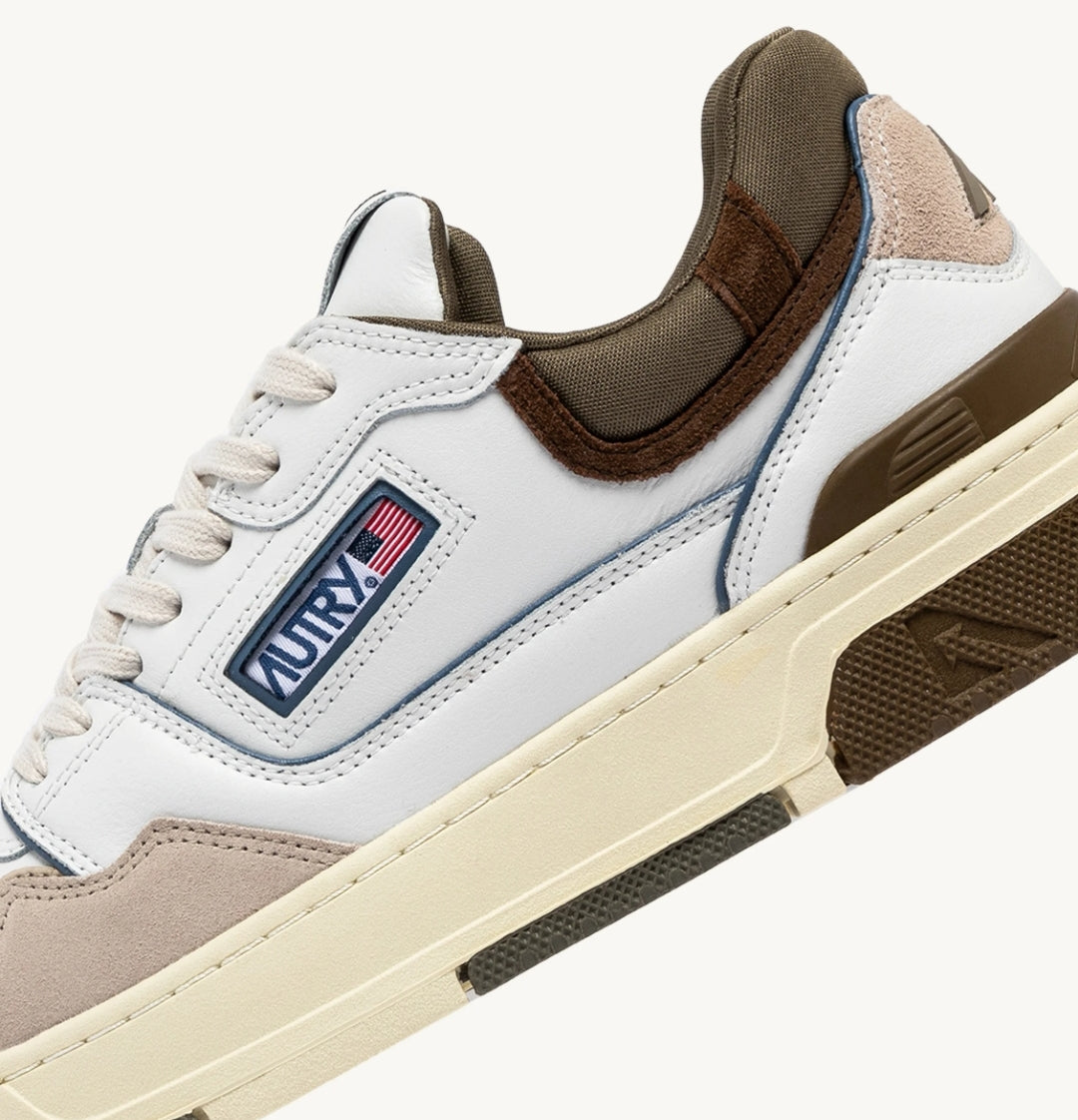 CLC LOW SNEAKERS IN WHITE AND GREEN LEATHER AND SUEDE
