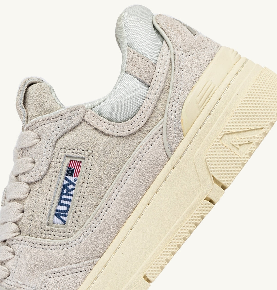 CLC LOW SNEAKERS IN WHITE AND CREAM LEATHER