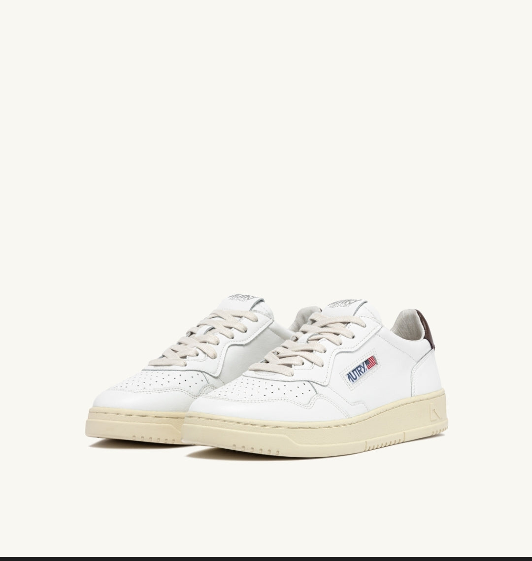 MEDALIST LOW SNEAKERS IN WHITE AND BROWN LEATHER