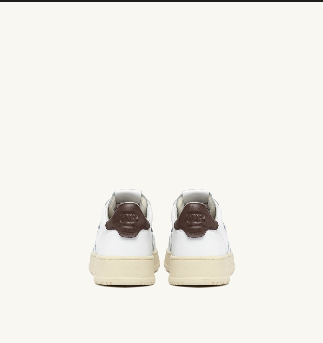 MEDALIST LOW SNEAKERS IN WHITE AND BROWN LEATHER