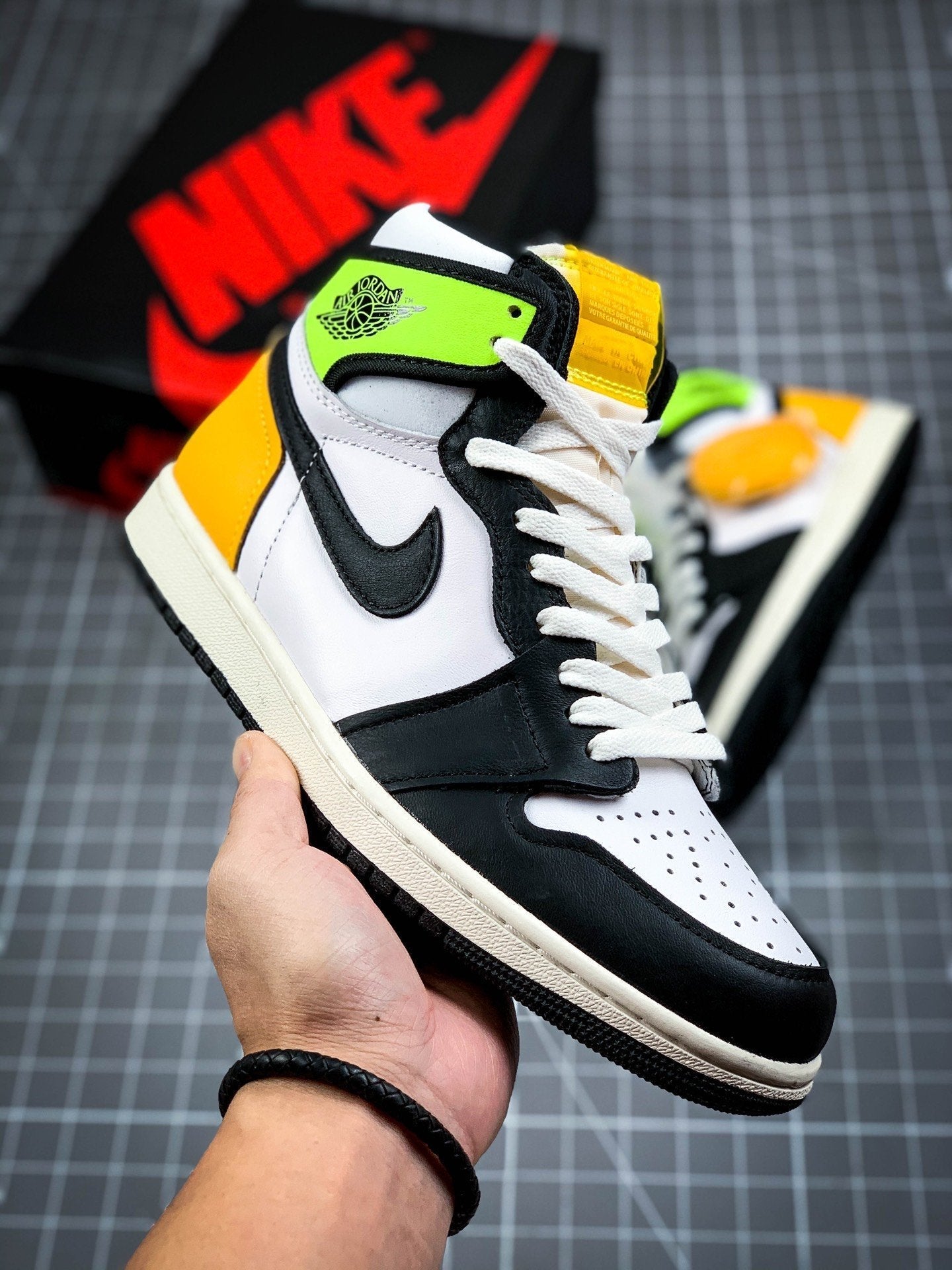 AIR JORDAN 1 HIGH