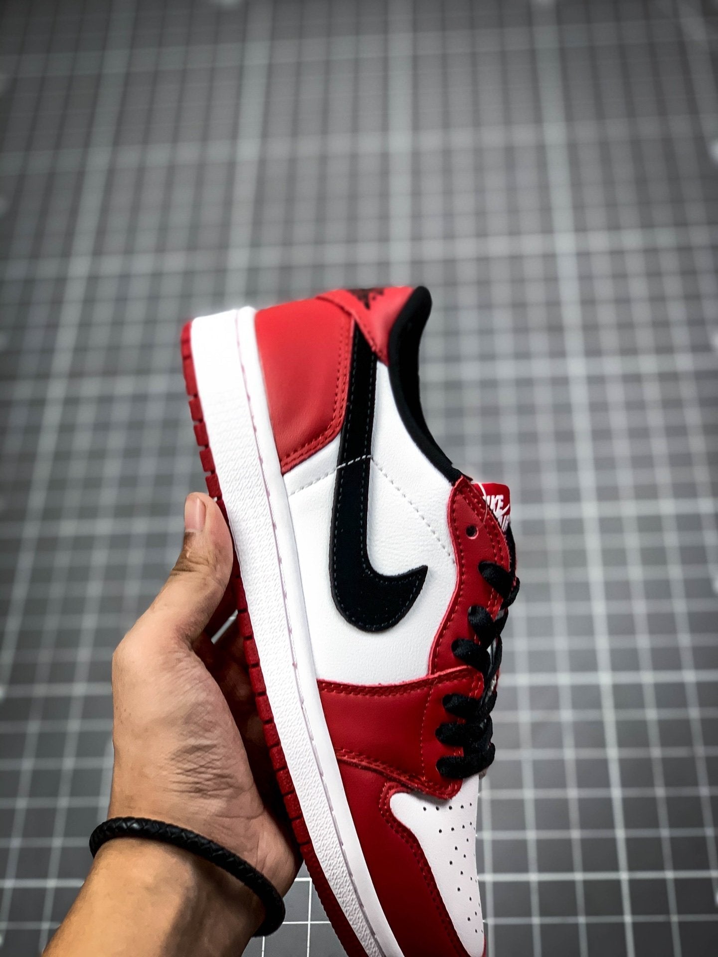 AIR JORDAN 1 LOW