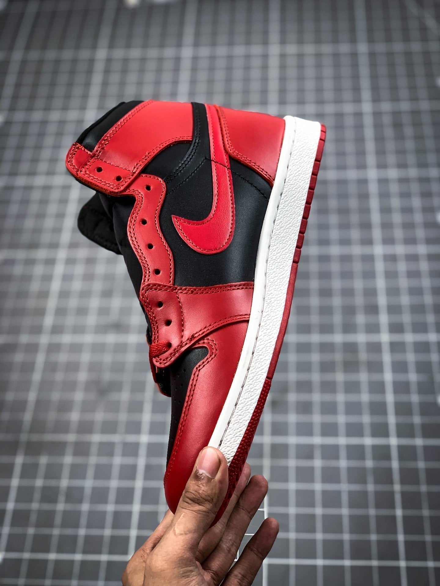 AIR JORDAN 1 HIGH