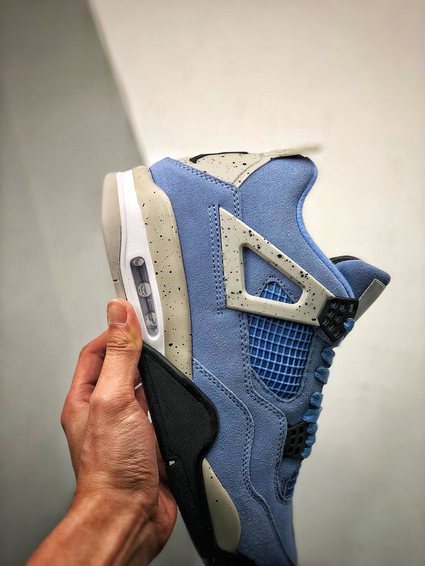 AIR JORDAN 4