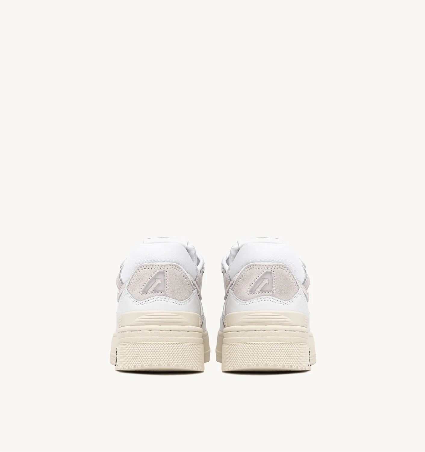 CLC LOW SNEAKERS IN LEATHER COLOR WHITE