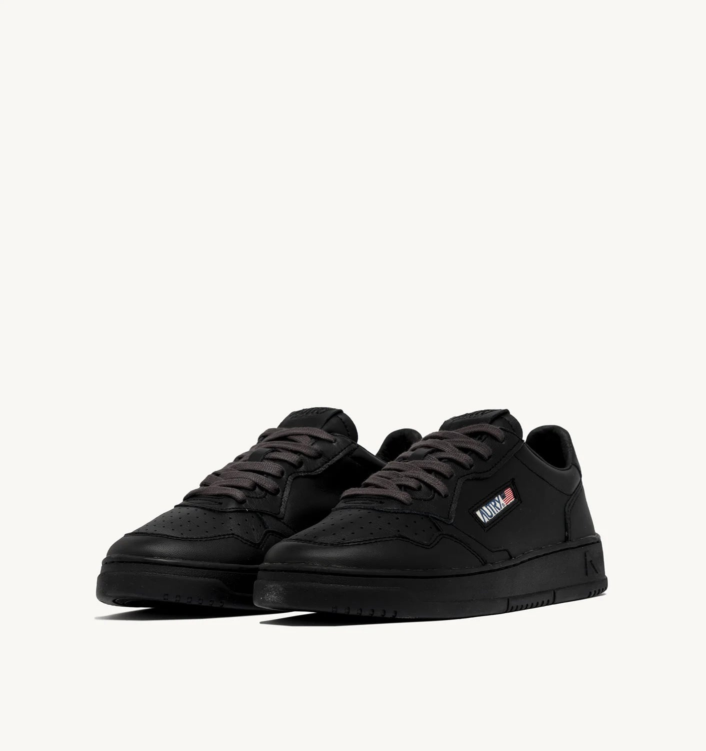 MEDALIST LOW SNEAKERS IN METEORITE LEATHER