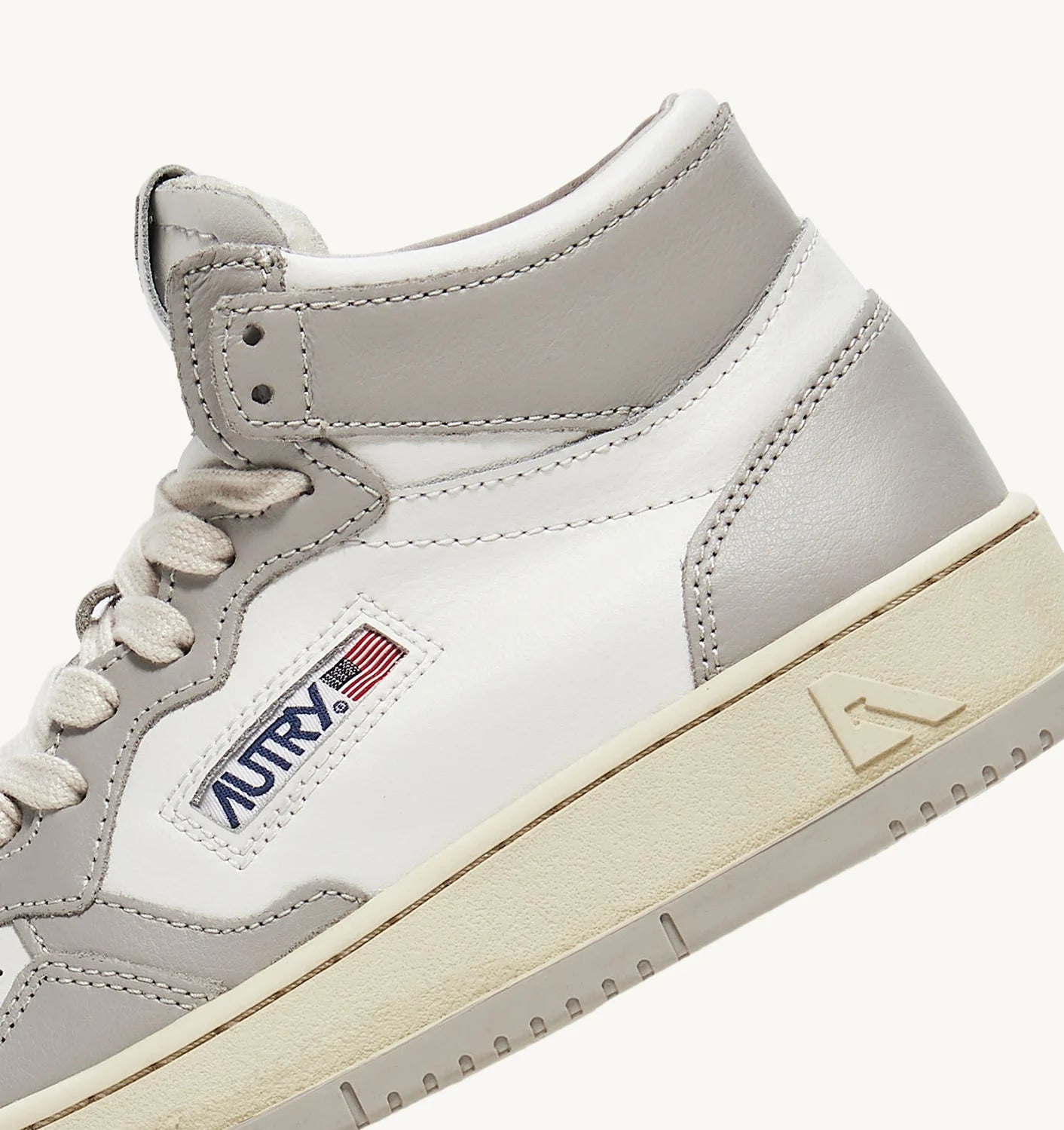 MEDALIST MID BICOLOR SNEAKERS IN WHITE AND VAPOR LEATHER