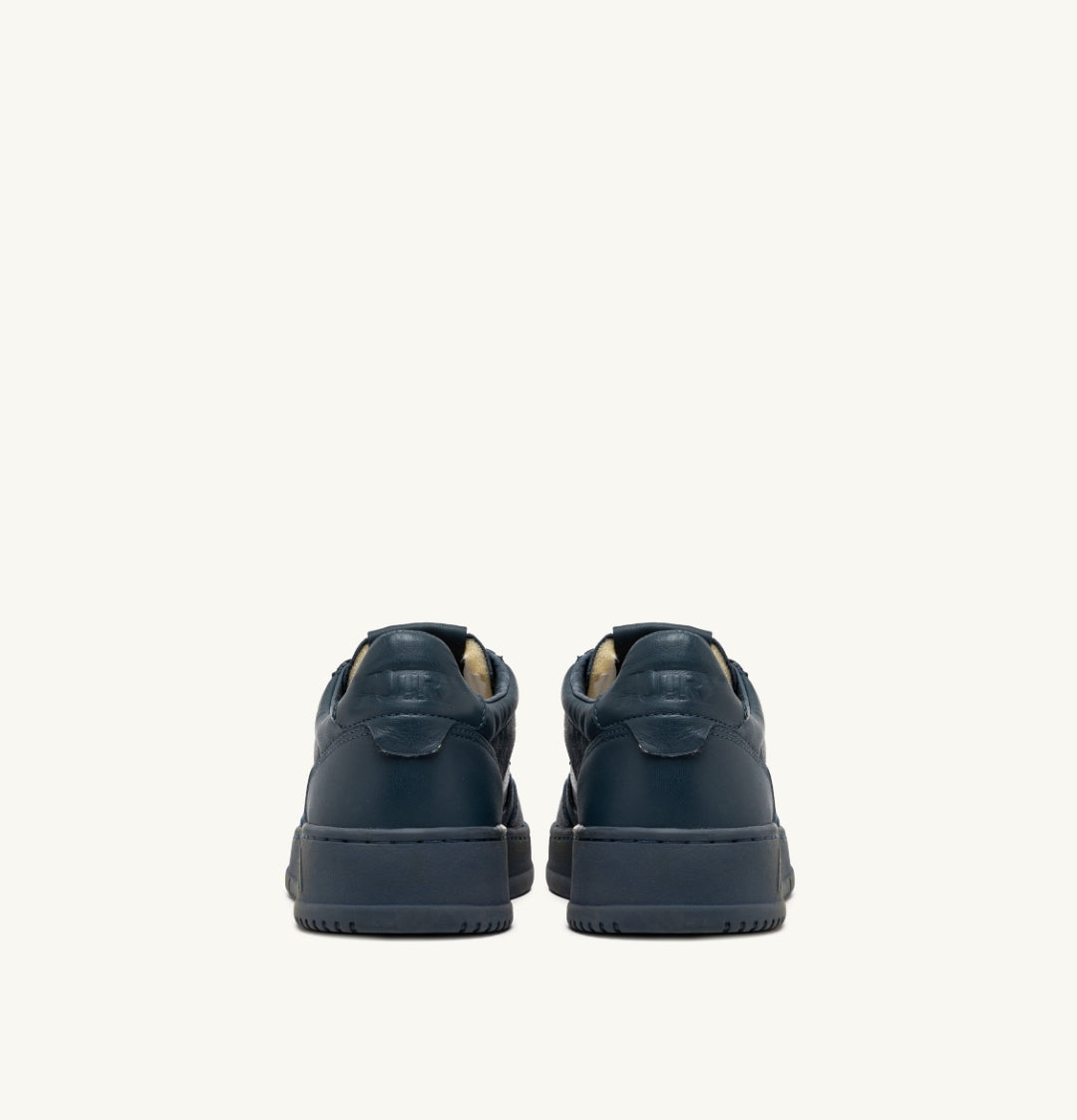 MEDALIST LOW SNEAKERS IN DARK DENIM NAPPA