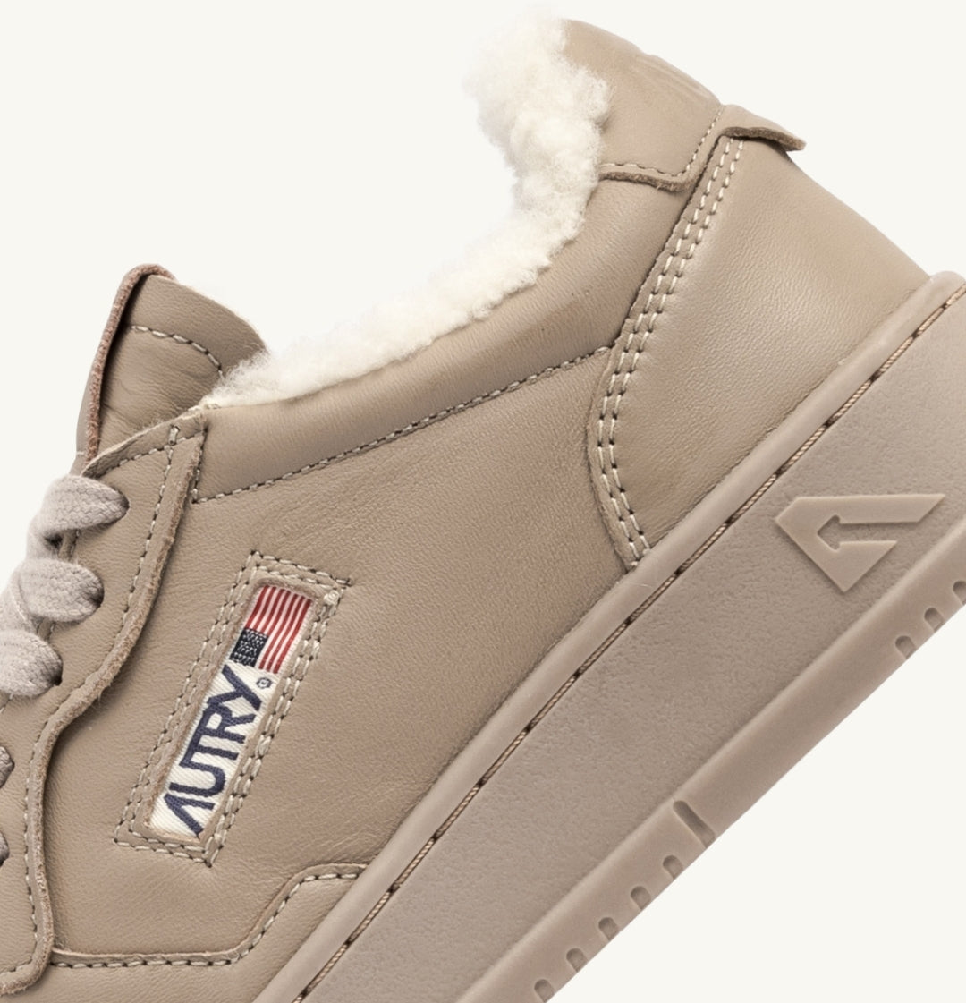 MEDALIST LOW SNEAKERS IN MATTE NOMAD LEATHER AND SHEARLING