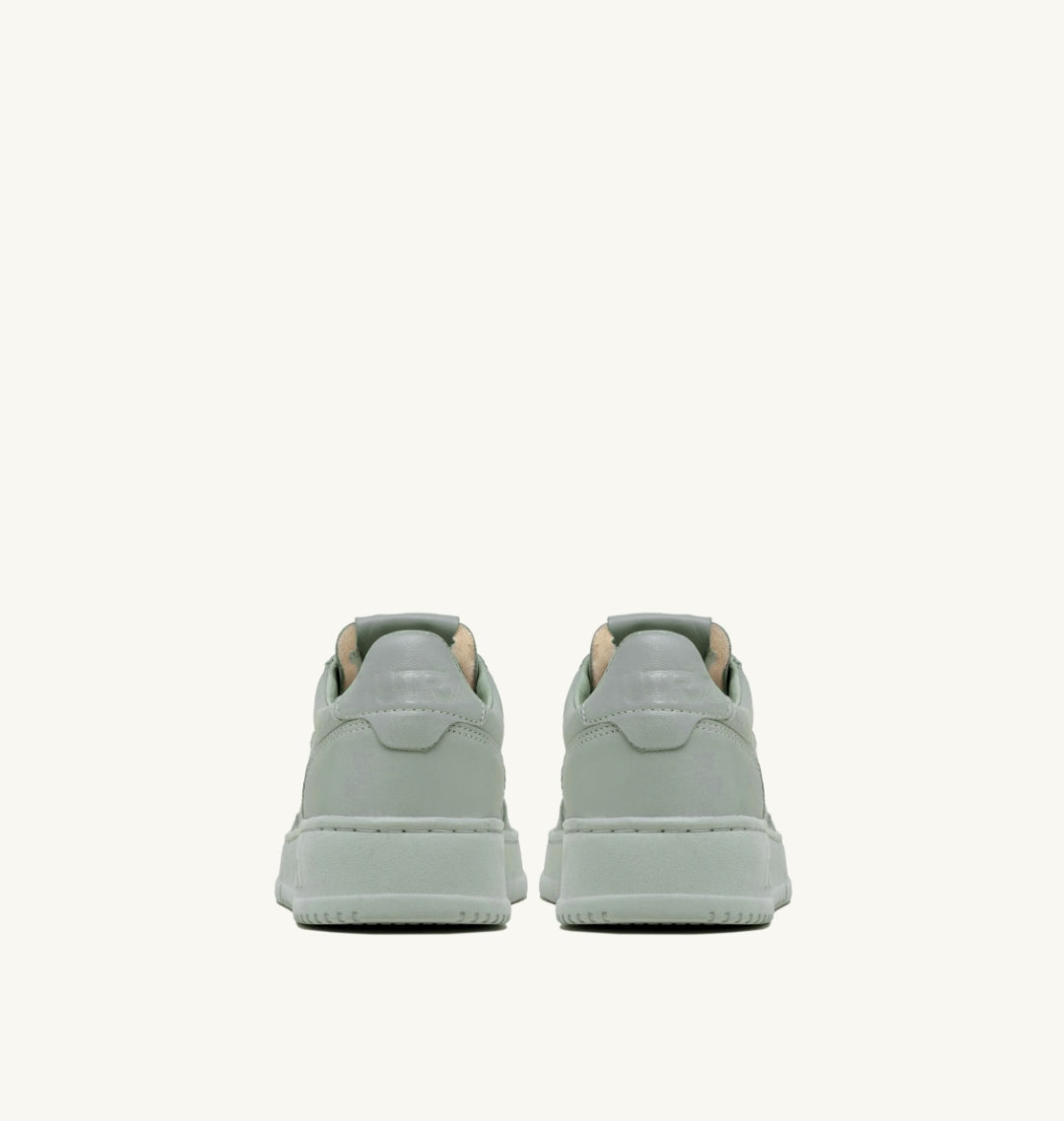 MEDALIST LOW SNEAKERS IN MATTE GRAY LEATHER