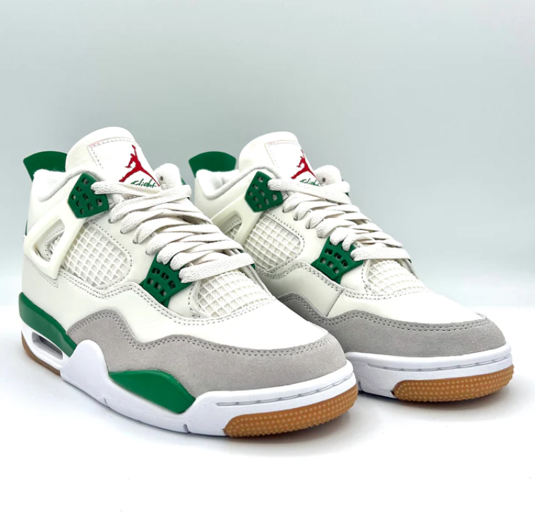 AIR JORDAN 4 RETRO SB PINE GREEN