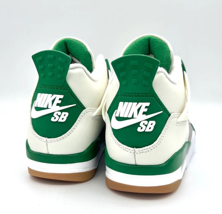 AIR JORDAN 4 RETRO SB PINE GREEN