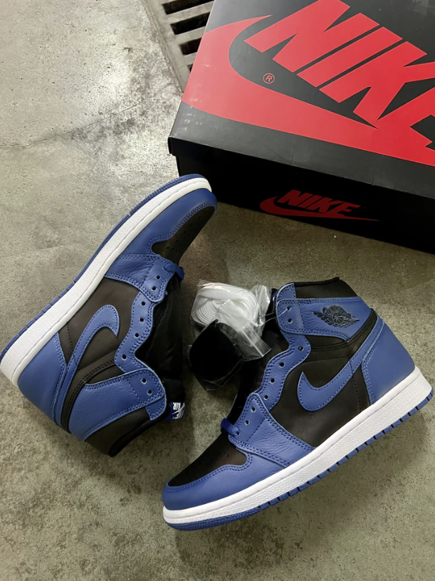 AIR JORDAN 1 RETRO HIGH OG DARK MARINA BLUE